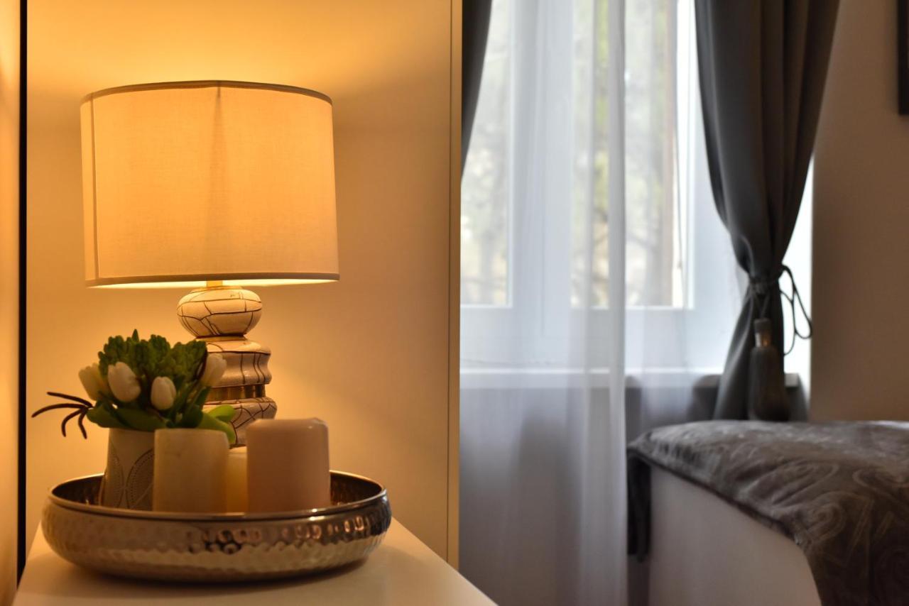 Appartement Center - Directly On The Sea Zadar