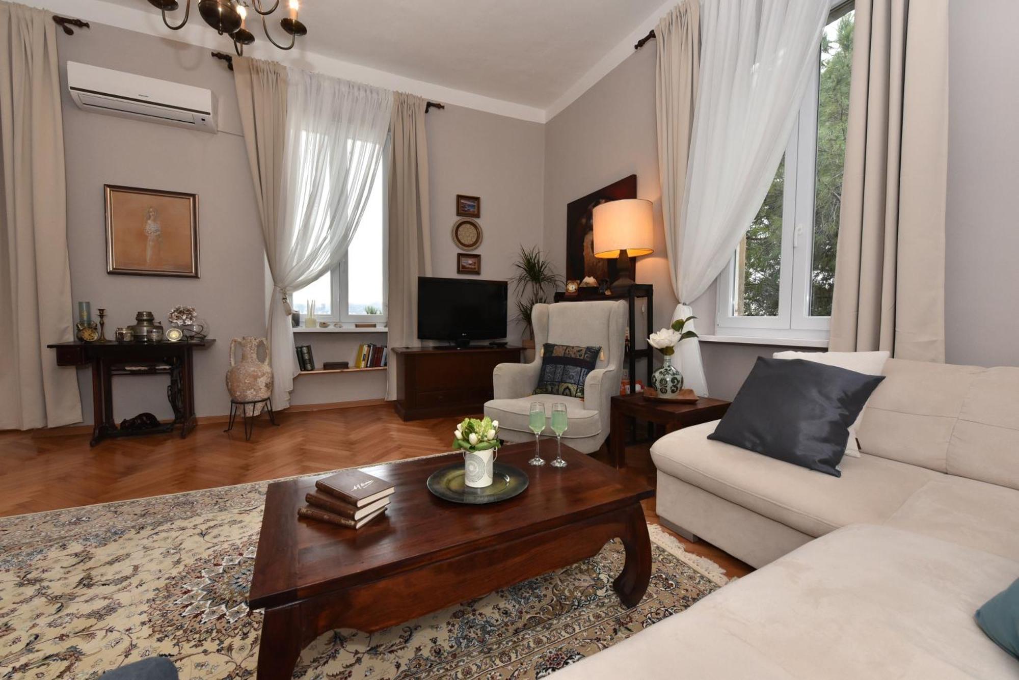 Apartman Center - Directly On The Sea Zára